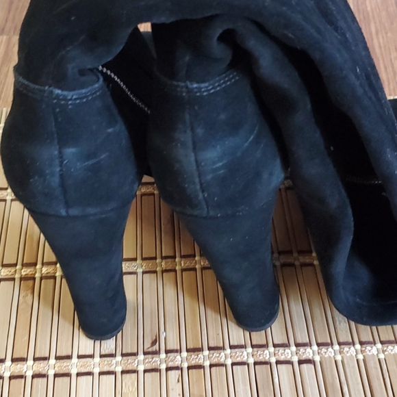 Michael kors suede 5 inch heel boots - Picture 6 of 10